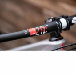 XLC CINTRE PRO RIDE HB-M16 31,8X780 NOIR -Déstockage Soldes Magasin 05e151d3137281f3d3a1821ee1d1