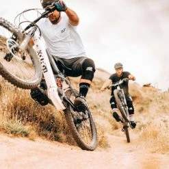 Racer MOTION KNEE D3O 7 Racer MOTION KNEE D3O -Déstockage Soldes Magasin 6bd36695fd0c4e3807c1b7729621